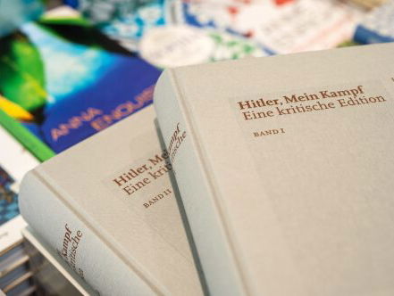 "Media-aandacht voedde verkoop Mein Kampf"