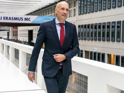 Ernst Kuipers (directeur Erasmus MC) kijkt terug naar de afgelopen weken