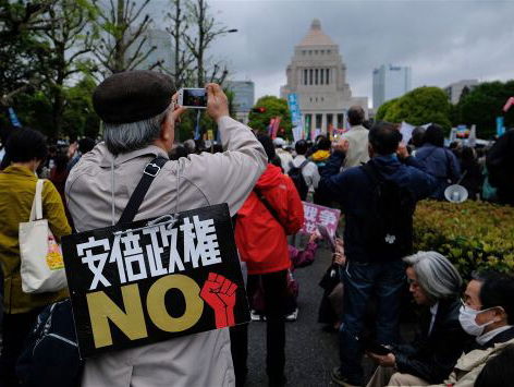 Japanse premier Abe in opspraak