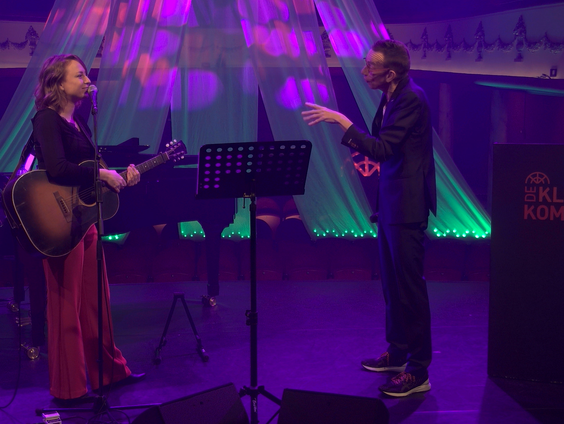 Dolf Jansen en Stephanie Struijk nemen het jaar met je door in de kerstvoorstelling Grotemondkapjes