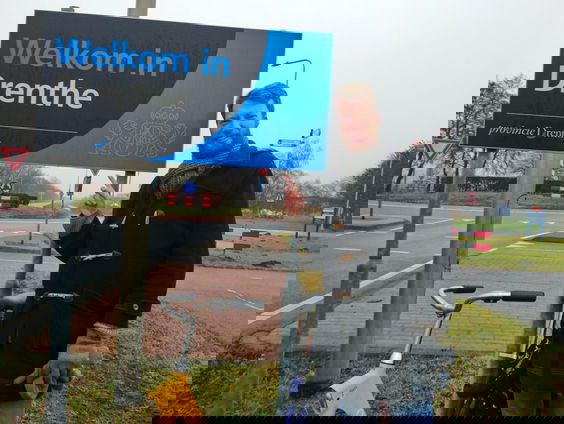 Bram fietste door alle 3000 dorpen en steden van Nederland