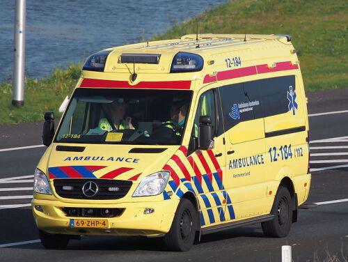 Moet de 45-minutennorm voor ambulances worden afgeschaft?