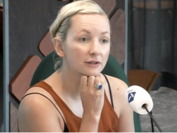 Druktemaker Elfie Tromp - We zijn allemaal een beetje Dotan