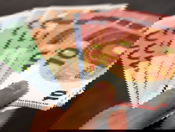 Stand.nl: Mensen moeten hun corona-spaargeld laten rollen