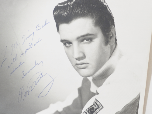 Elvis-serie met Fred Omvlee
