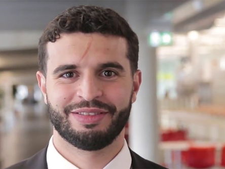 Uitzonderlijke prestatie van vluchteling die al tien jaar hoopt op een verblijfsvergunning.