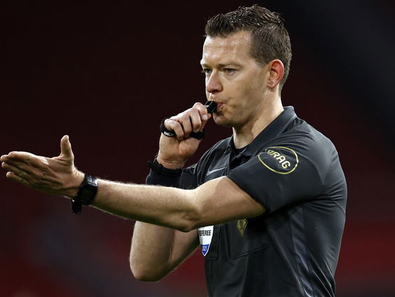 KNVB-scheidsrechter Allard Lindhout: "Een finale: daar wil je bij zijn"