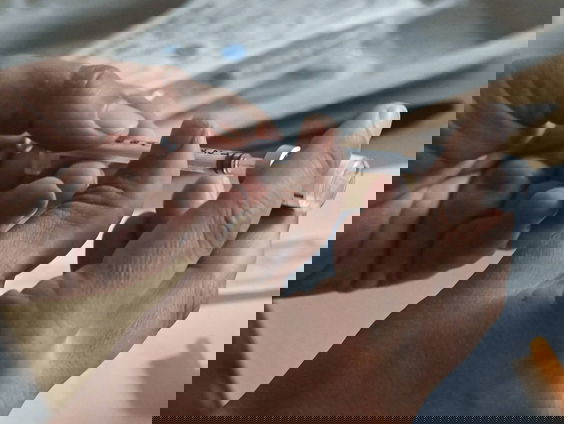 Moet Nederland internationaal meer doen om de coronacrisis te bestrijden?