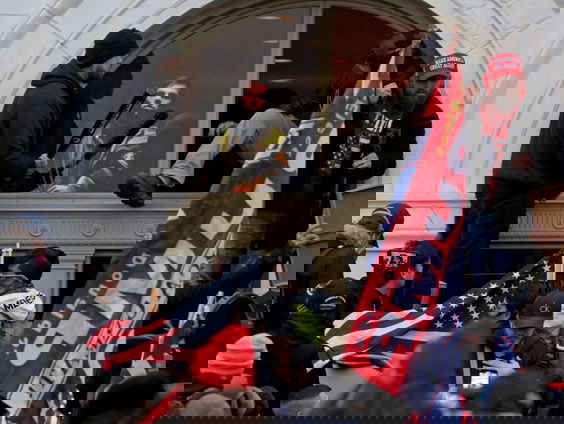 Klokkenluider Frances Haugen onthult praktijken Facebook