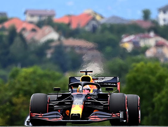 'Aan kleine irritaties merk je dat het niet loopt bij Verstappen'