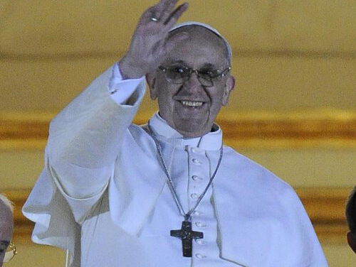 'Paus maakt gevaarlijke reis naar Egypte'