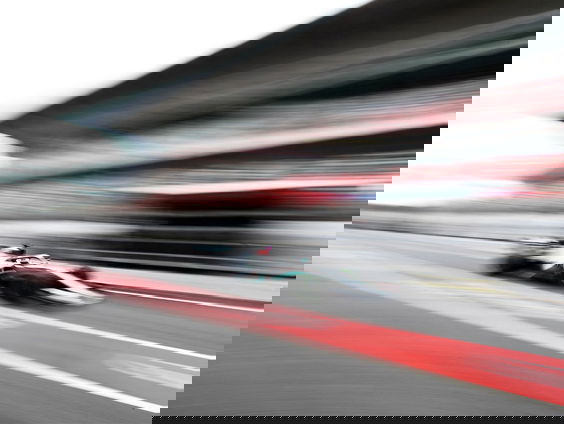 Autonome race door studenten op Formule 1-circuit Barcelona