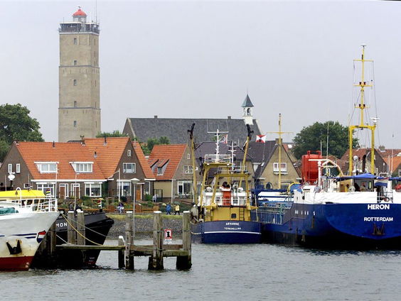 Waarom ben je ook wakker? Met Peter de zeeverkeersleider vanuit de Brandaris op Terschelling
