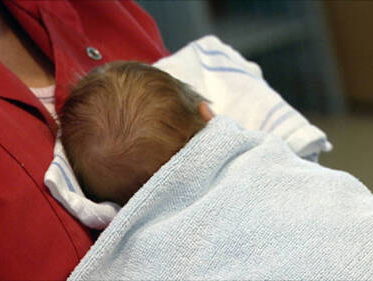 'Overheid aansprakelijk voor misstanden adopties'