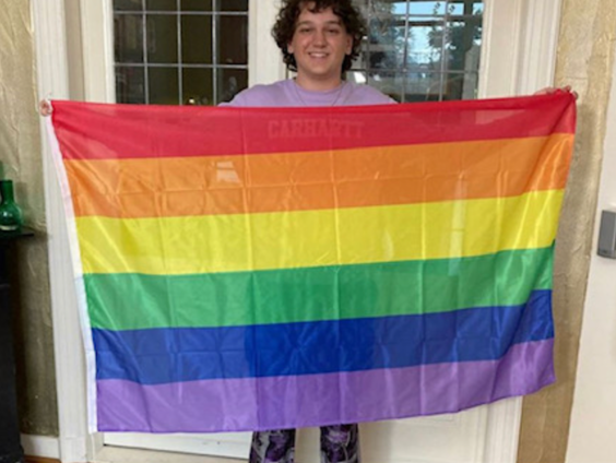 regenboogvlag in Nunspeet