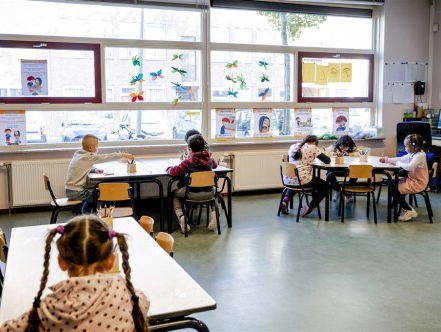 Rinda den Besten van de PO-Raad over de eerste schooldag na acht weken