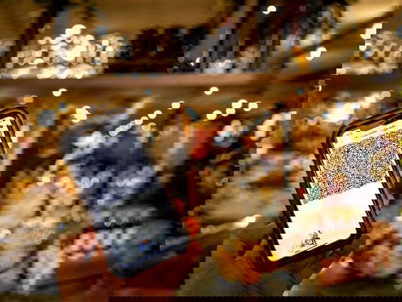 Stand.nl: 'De coronamaatregelen moeten strenger gehandhaafd worden'