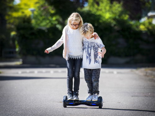 Stand.nl: Een kind moet minstens een uur per dag buiten spelen