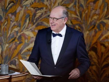 Philip Freriks: "Het programma wordt bij het oud vuil gezet."