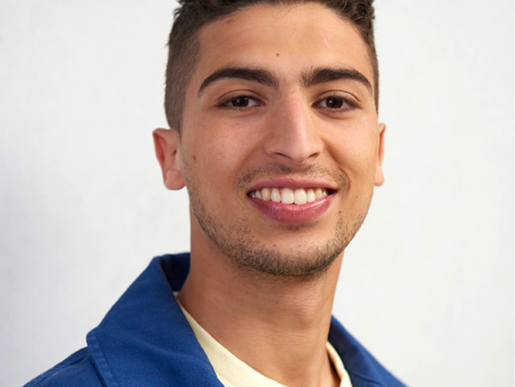 Kunststof - Nizar El Manouzi, acteur en presentator