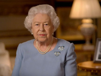 De Queen speecht 75 jaar na de bevrijding