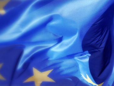 Van Ojik vraagt Rutte kleur te bekennen