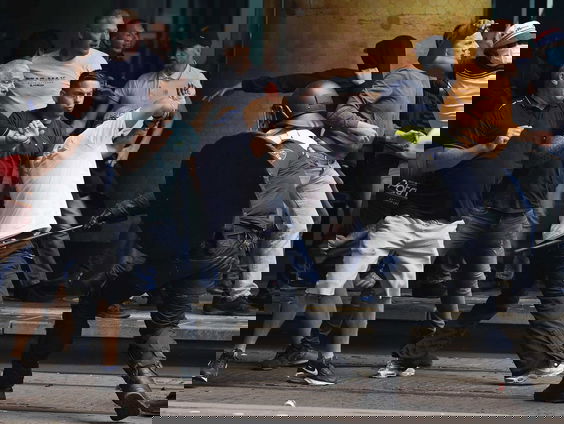 Stelling: Wangedrag van voetbalfans moet strafrechtelijk vervolgd worden