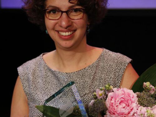 Damya Laoui ontvangt prijs voor onderzoek naar vaccin tegen uitzaaingen