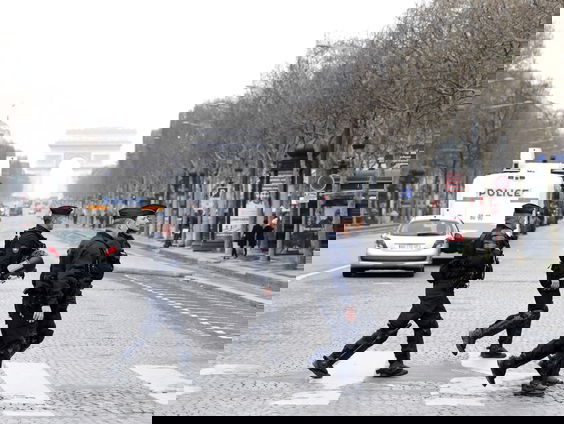 Rechtszaak tegen Franse staat om etnisch profileren bij politie