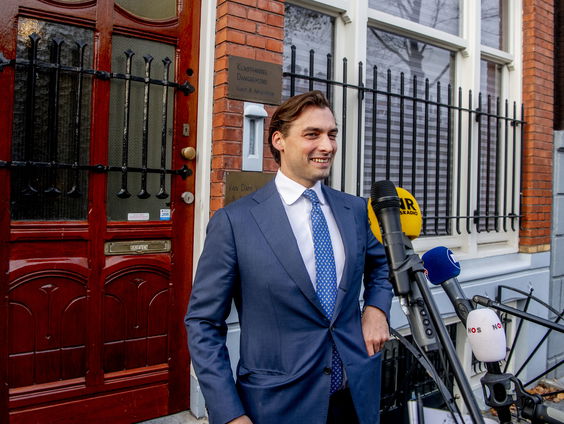 Eigenaar partijkantoor Forum weet niet wie de huur nu overmaakt