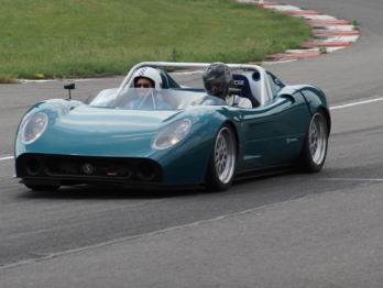 Frank van Rouendaal ziet droom uitkomen met zelfgebouwde raceauto