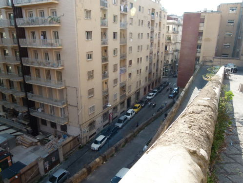 Napels sloopt 'horrorflats'