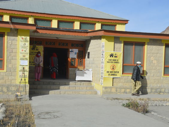 Stad en platteland Pakistan pakken pandemie heel anders aan