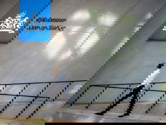 Belastingdienst overtrad wet met zwarte lijst