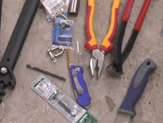 Politie geeft meer details over 'martelcontainers' Wouwse Plantage