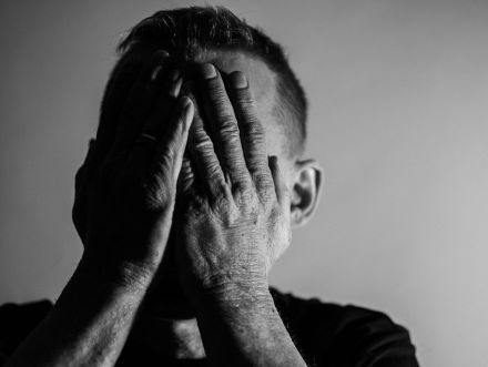 Stand.nl: Je kind weghouden bij je ex moet strenger bestraft worden