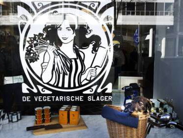 Vegetarische Slager berispt, maar er staat wel vaker onzin op etiketten