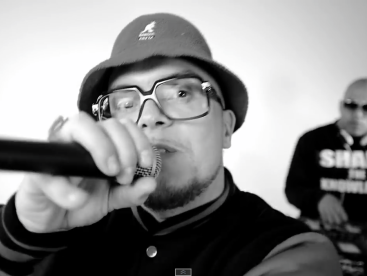 Wat vinden Brainpower, Frits Spits, Philip Freriks en Vivien Waszink het mooiste woord?