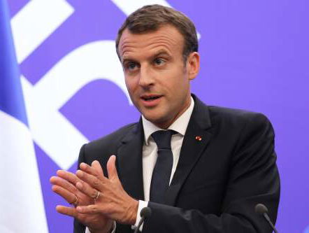 Macron presenteert plan voor banlieues
