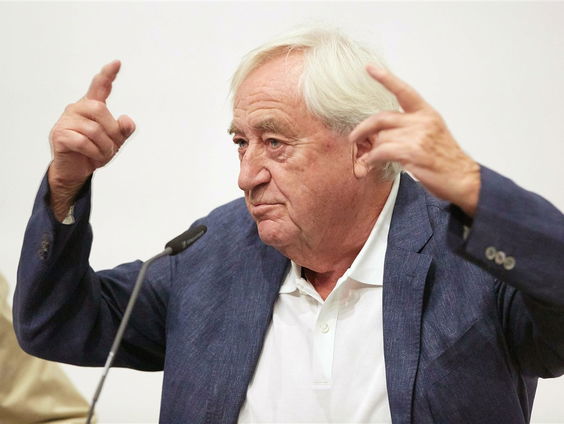 Cees Nooteboom wint een Spaanse literatuurprijs