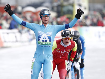 Schouten grijpt marathonzege in Noordlaren