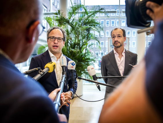 Minister Koolmees over de steun aan ondernemers en werknemers