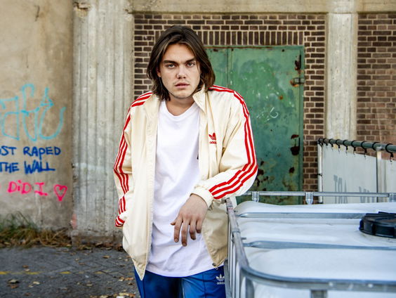 Slotzin: het nieuws in woordkunst door Tato Wesselo