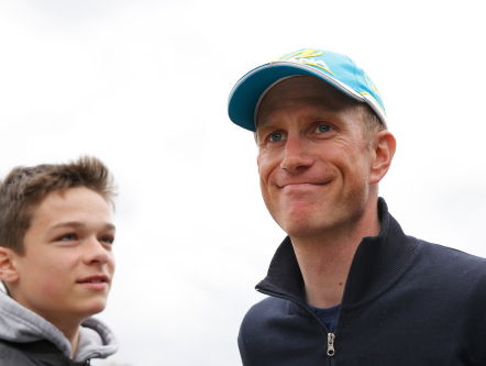 Lieuwe Westra over zijn boek Het Beest: cortisonen, gewonnen koersen en depressie