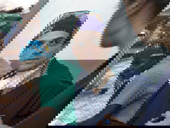 Arts Erik Wehrens over geen corona-angst in Sierra Leone