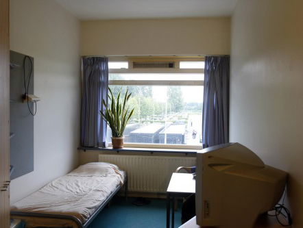 Tbs'ers in kliniek De Kijvelanden staken vandaag