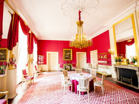 Kijkje nemen in het paleis van de koning?