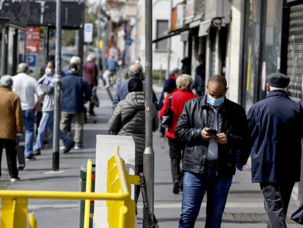 Milaan weert auto's uit binnenstad en roept op tot fietsen