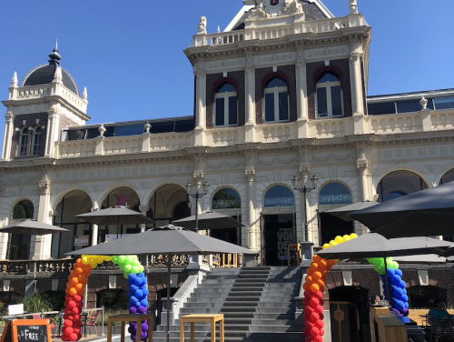 EenVandaag op Gay Pride: Live vanuit Vondel CS