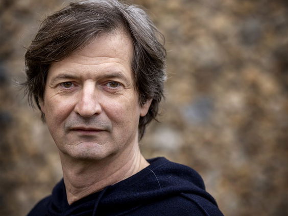 Kunststof - Matthijs van Heijningen jr, regisseur